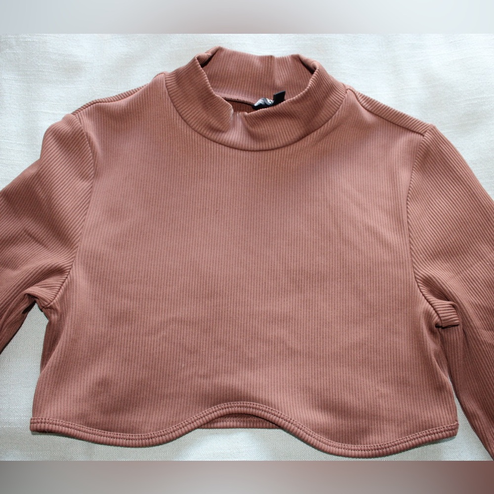 H&M crop top